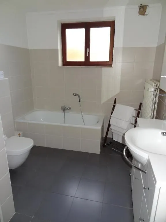 Guesthouse Les Tilleuls Fleurus 3*,